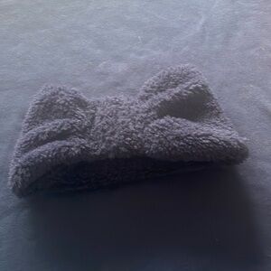 Polyester and faux fur winter headband
